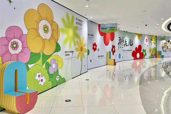 成都室外噴繪和室內(nèi)噴繪有什么區(qū)別？?jī)r(jià)格是多少？
